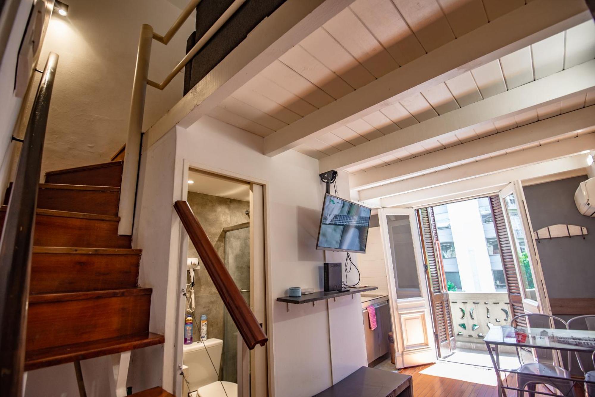 Duplex En Centro Historico Y Turistico Sobre Av. De Mayo Buenos Aires Exterior photo